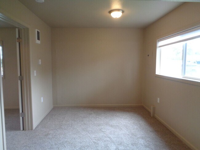 Foto del edificio - Updated 3 Bedroom!