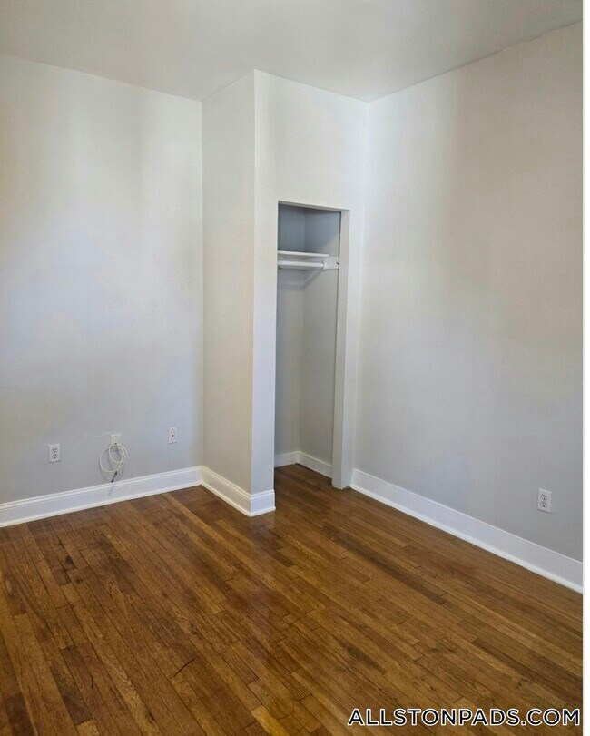 Foto del edificio - 1189 Commonwealth Ave