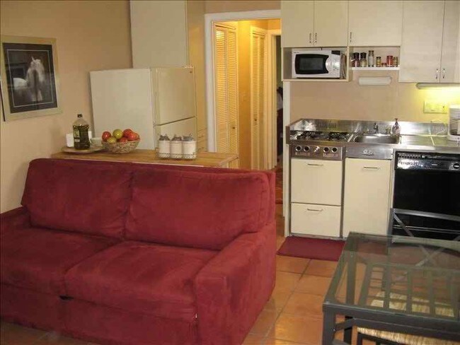 Foto del edificio - 5700 Balmoral Dr