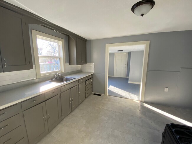 Foto del edificio - 1134 S Haden St