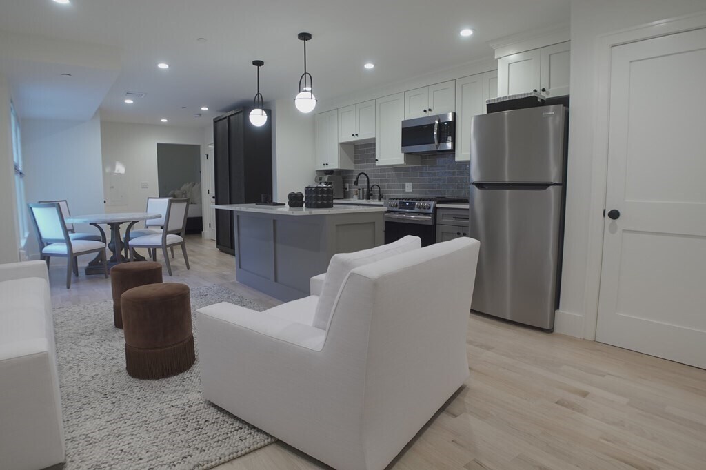 Foto principal - 228 Saratoga St