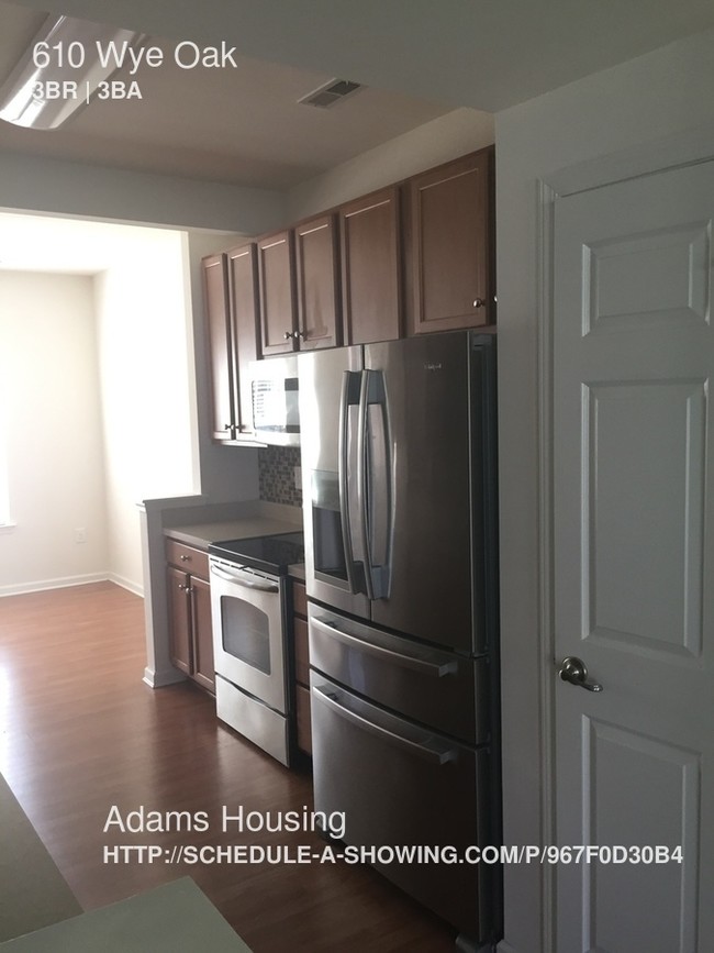 Foto del edificio - Fully Loaded Town Home in Cedar Commons