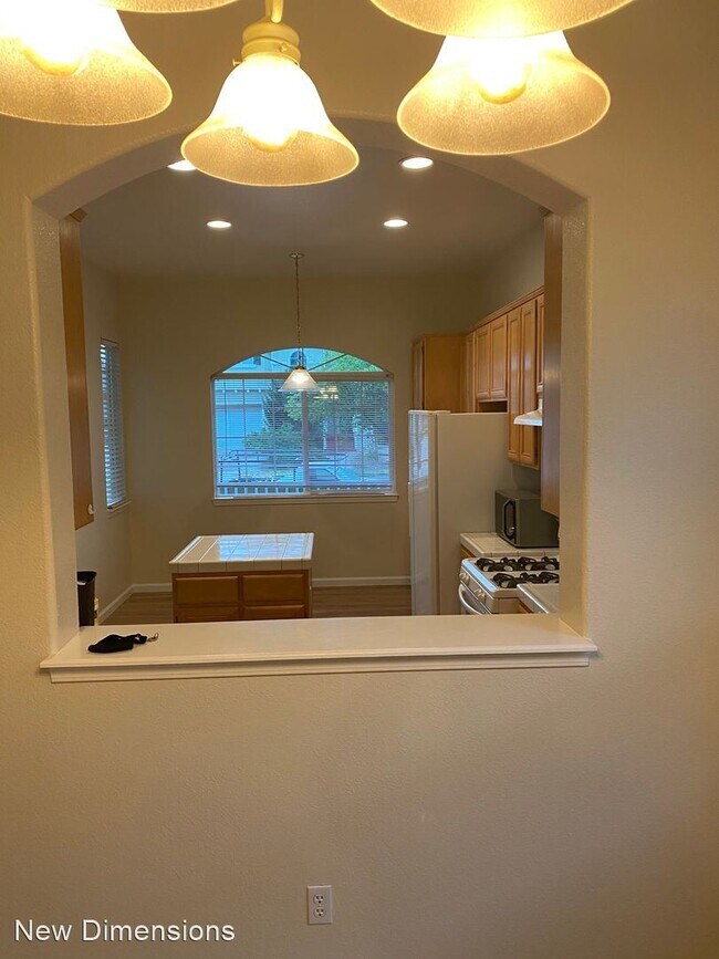 Building Photo - 3 br, 2 bath House - 7322 S. Florentine Drive