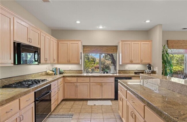 Foto del edificio - Canyon Oaks House