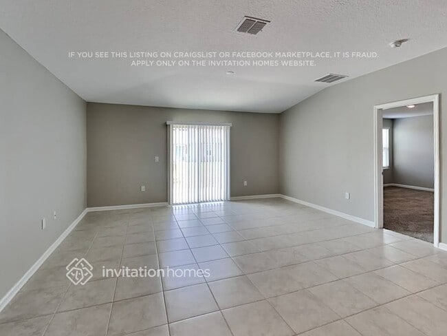 Foto del edificio - 1067 Caitlin Loop