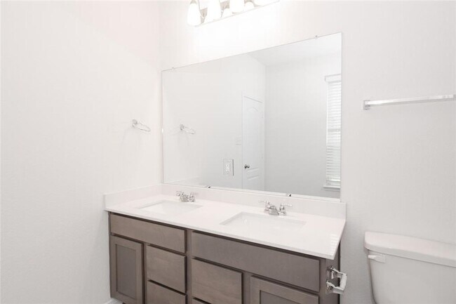 Foto del edificio - spacious 4 bedroom, 2 bath home in Deer Ru...