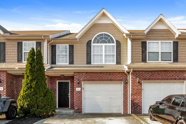 Building Photo - 606 Nixon Way