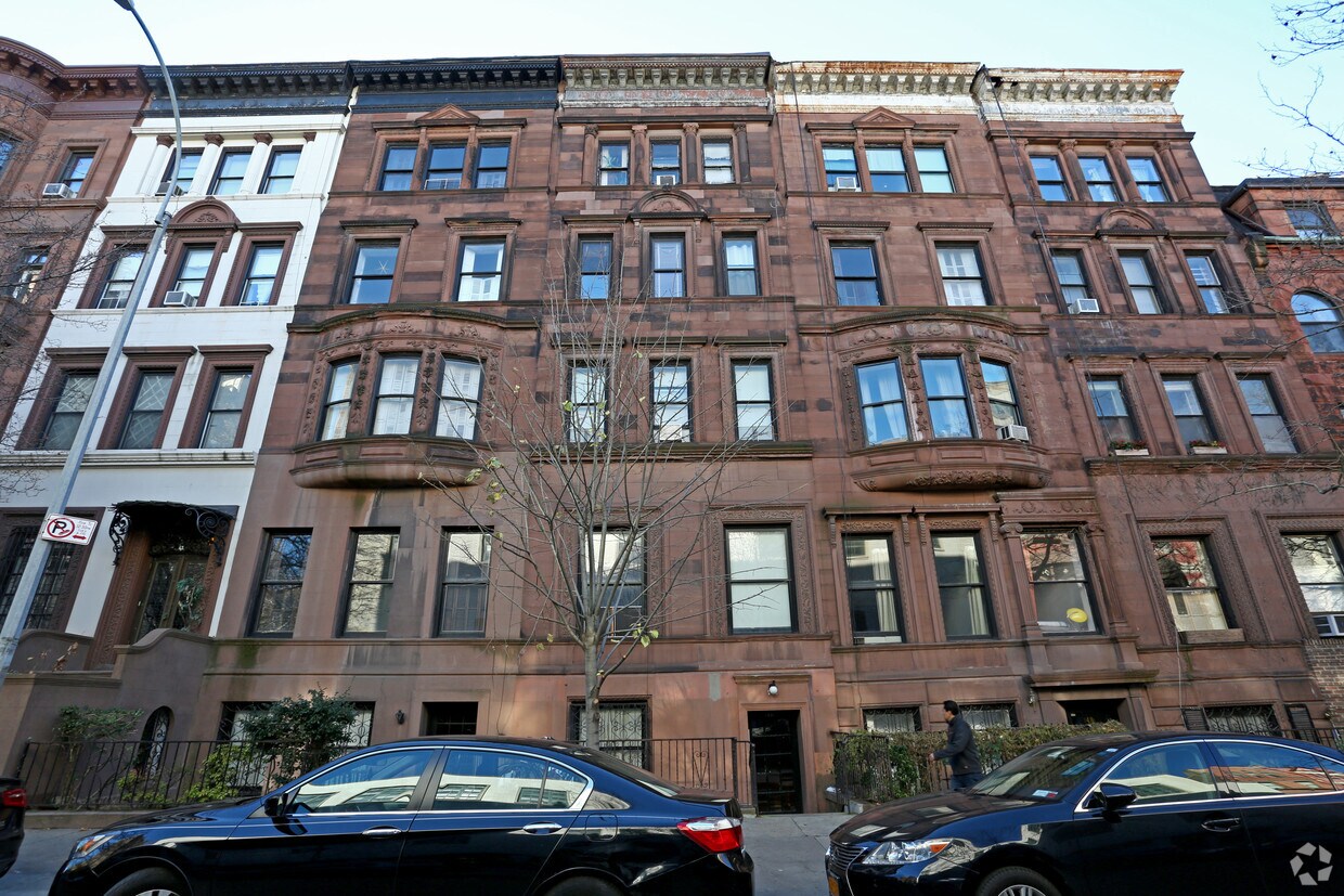 Foto del edificio - 146 W 76th St