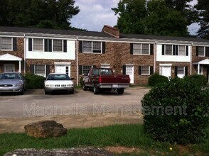 Building Photo - 1932 Oxford Rd