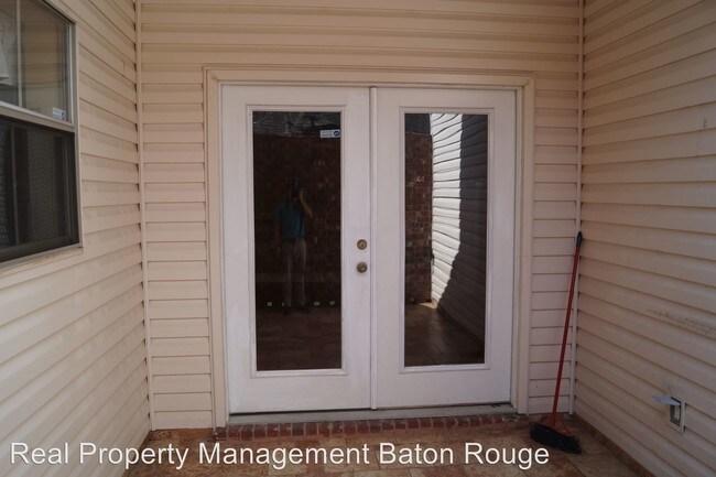 Building Photo - 12362 Dutchtown Villa Dr