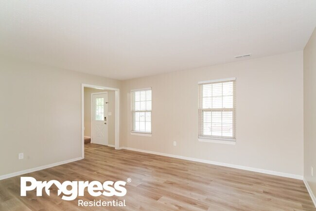 Building Photo - 40 Crestview Dr