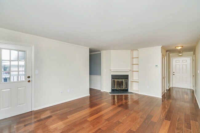 Building Photo - 5G Heritage Dr