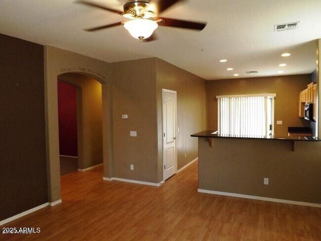 Foto del edificio - 1011 E Ranch Rd