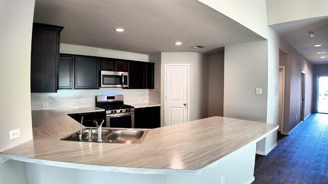 Foto del edificio - 15414 Rancho Plata Dr