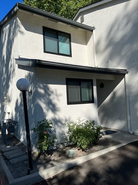 Building Photo - 10710 El Camino Real