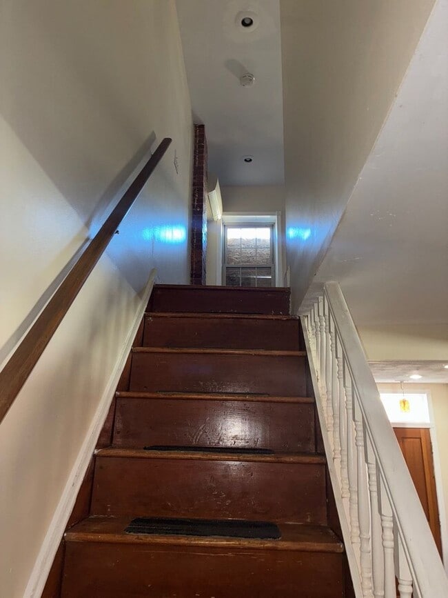 Photo - 513 Callender St Townhome