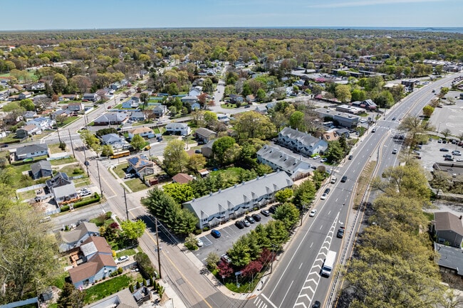 Aerial - Zen Long Island at West Babylon 55+ Community
