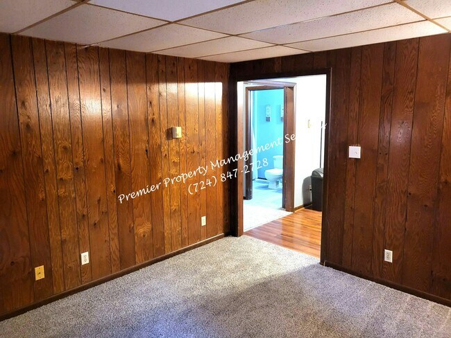 Foto del edificio - 731 E Main St