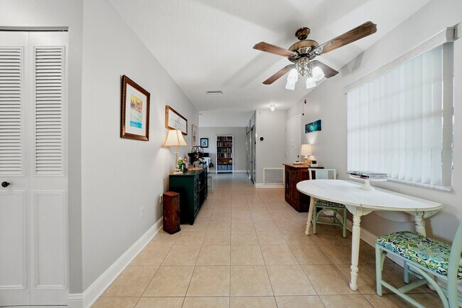Foto del edificio - 2700 Bayshore Blvd