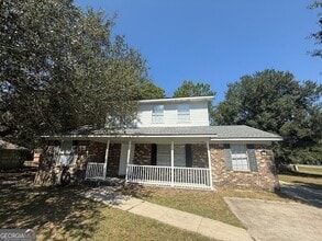 Building Photo - 23 Sabreena Cir