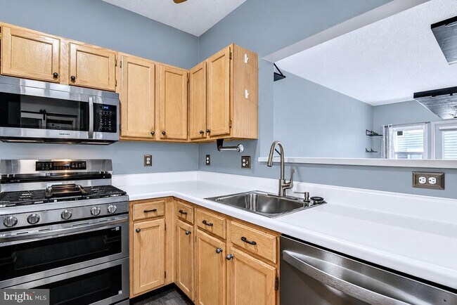 Foto del edificio - 14300 Grape Holly Grove
