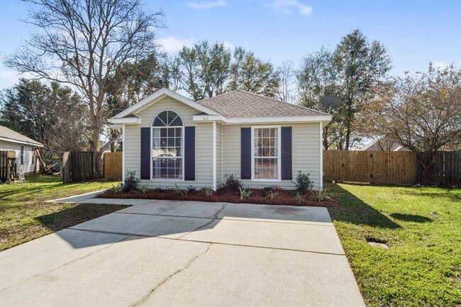 Building Photo - 618 Westchase Ct S