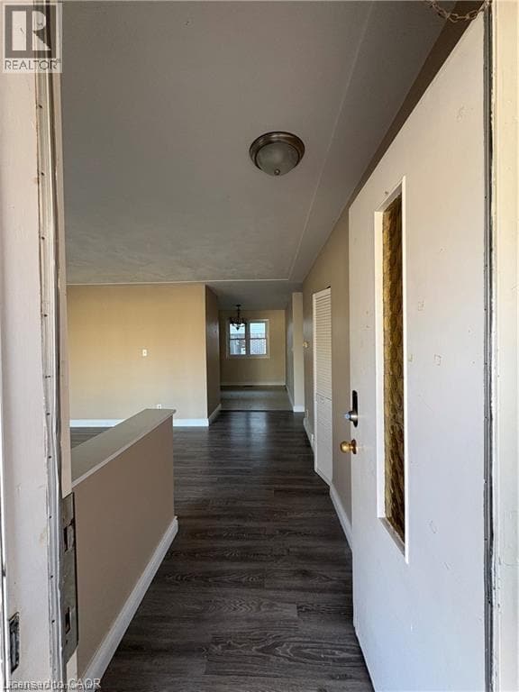 Building Photo - 105 Westmount Rd E