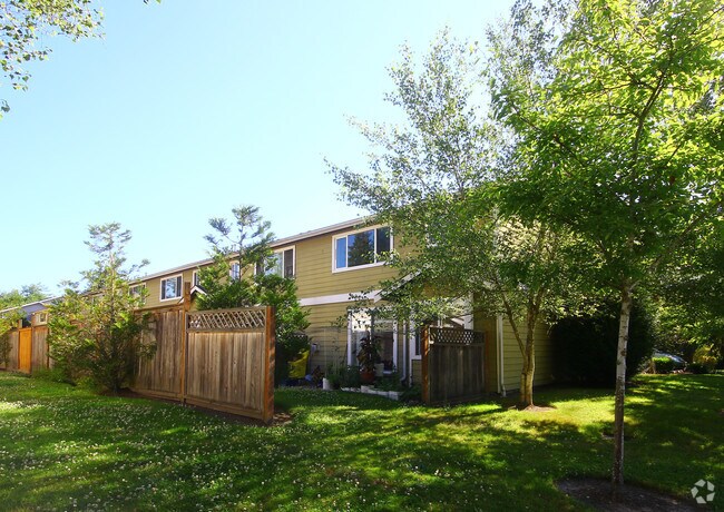 Foto del edificio - Spencer Court Townhomes