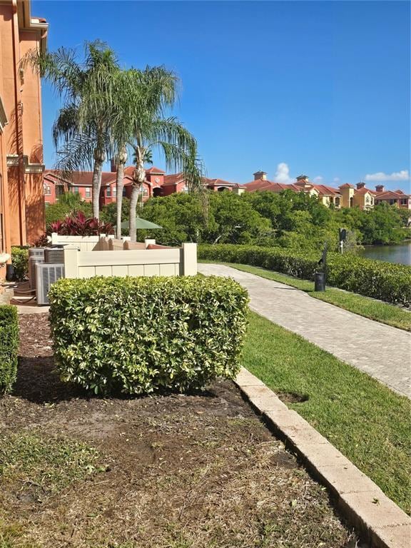 Building Photo - 2732 Via Murano