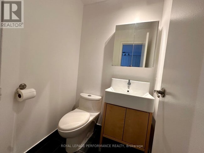 Photo du bâtiment - 2724 Pimlico Crescent