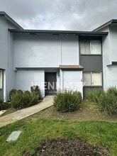 Building Photo - 5066 Greenberry Dr