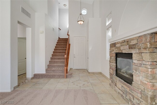 Foto del edificio - 11215 Dahlia Grove St