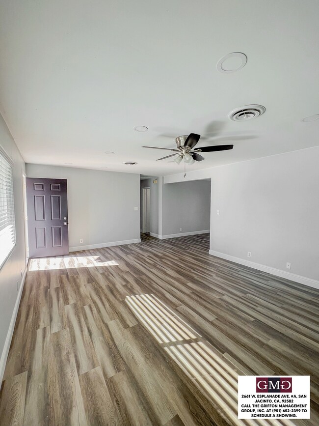 Foto del edificio - 3 Bedroom, 2 Bathroom House w/ Bonus Rooms...