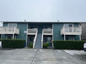 Building Photo - 1493 Larissa Cir