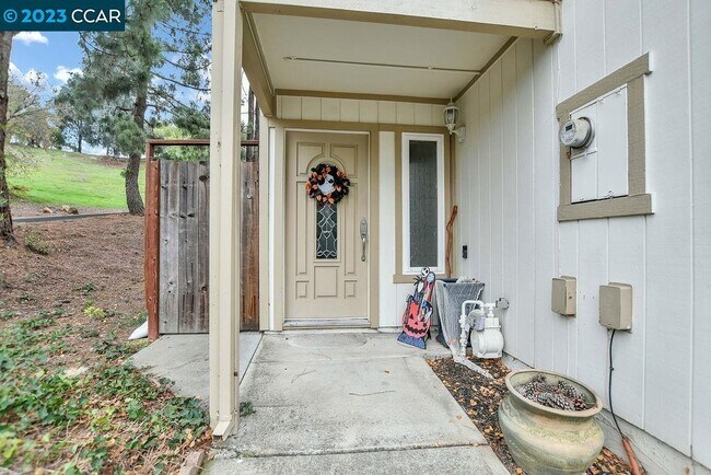 Building Photo - 2458 Heatherleaf Ln