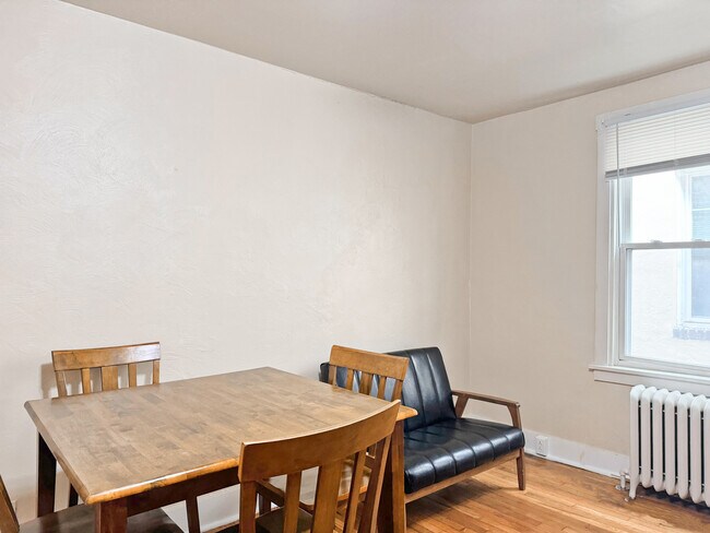 Photo - 5727 Phillips Ave Apartments