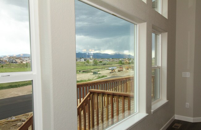 Building Photo - 7170 Bigtooth Maple Dr