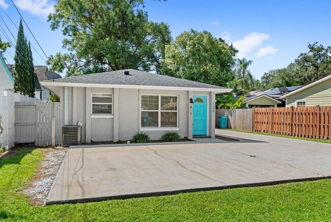 Building Photo - 126 Page St