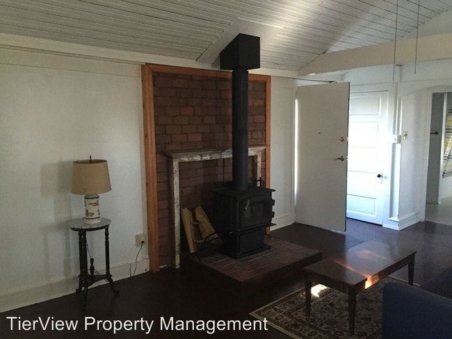 Building Photo - 201 W Tulpehocken St