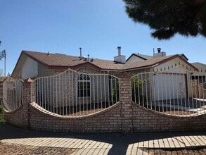 Building Photo - 11392 Tenaha Ave