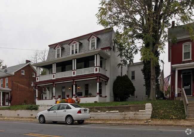 Foto del edificio - 655 S Potomac St