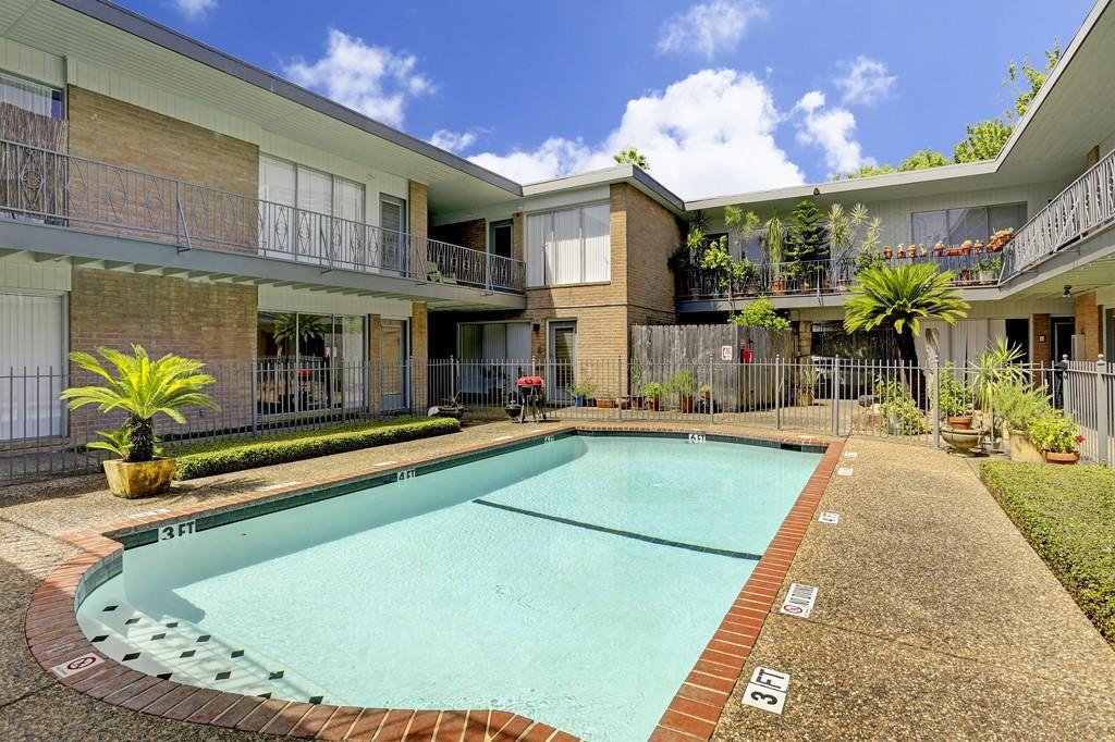 Foto principal - 3703 Roseland St