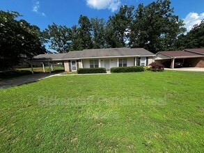 Building Photo - 6608 Highridge Dr