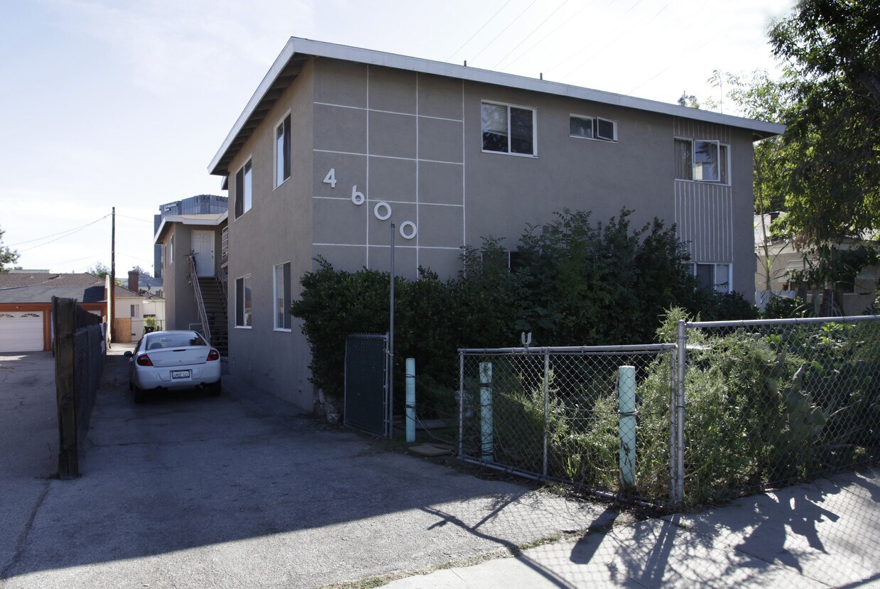 Building Photo - 4600 Vineland Ave