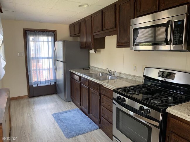 Building Photo - 1 br, 1 bath Apartment - 3223 Willoughby Rd