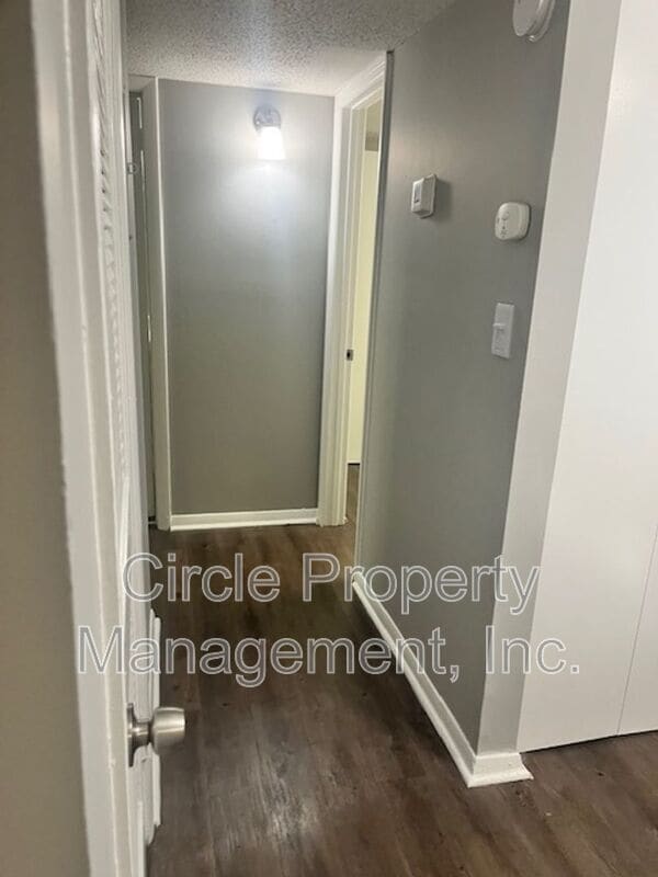 Building Photo - 4010 Hunters Ridge Dr SW
