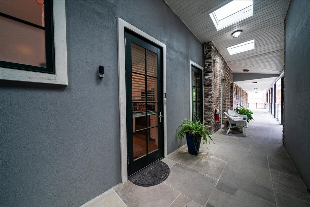 Primary Photo - Fully Furnished Downtown Rental Available ...
