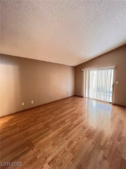 Building Photo - 8433 Lomack Ct