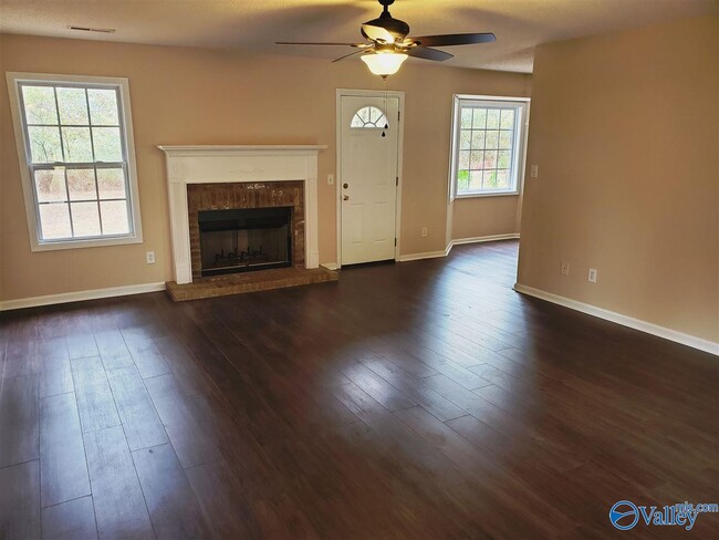 Foto del edificio - 171 Ervin Ln