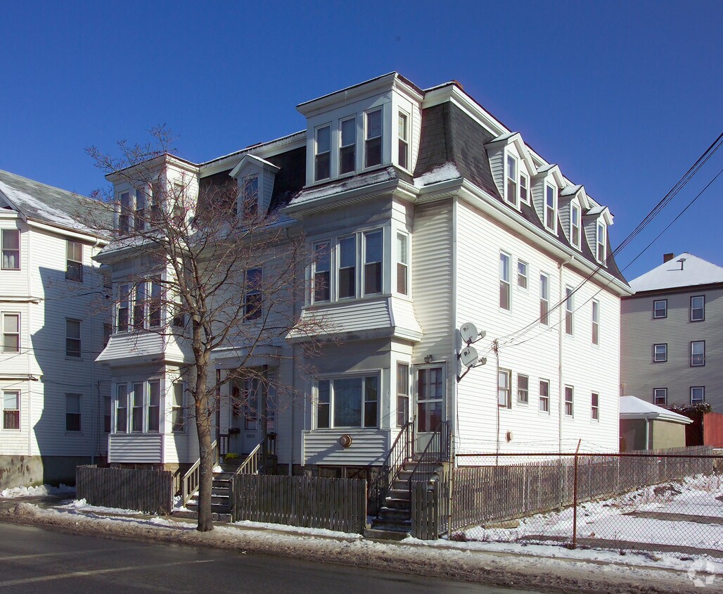 107109 Robeson St, Fall River, MA 02720 Apartments 107109 Robeson